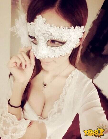 龙珠直播梦楠大秀女神级身材 爆曾有人欲包养(2) 18183Android游戏频道