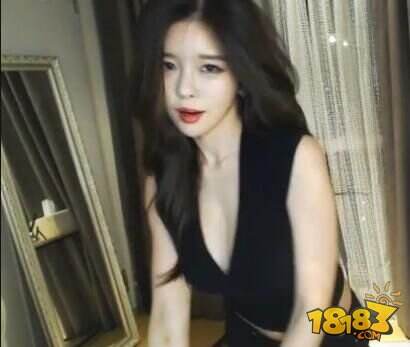 ...直播天后级主播伊素婉