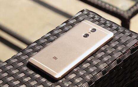 红米Pro配置参数曝光:十核处理器+双摄像头 1